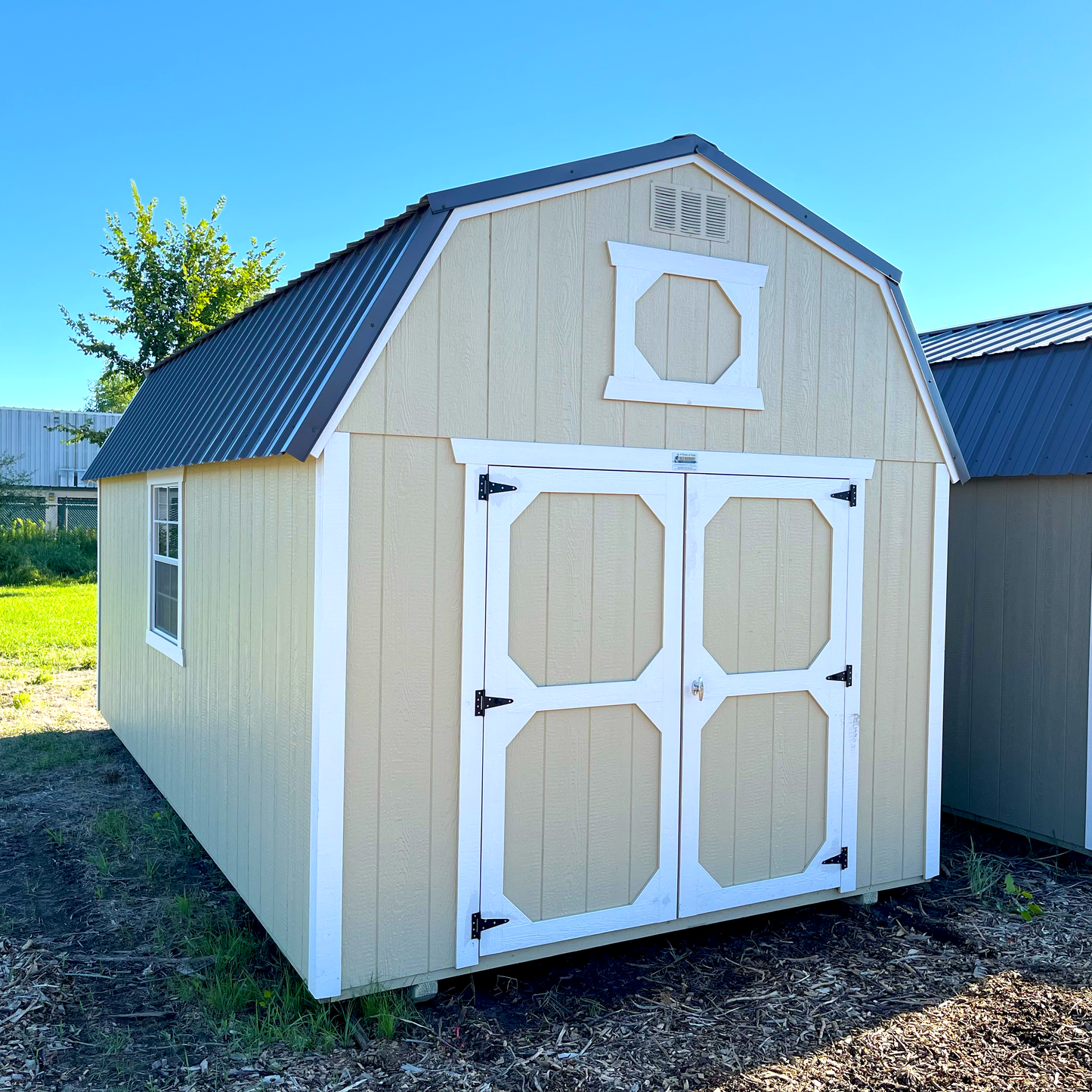 10 x 20 Lofted Barn (USED)