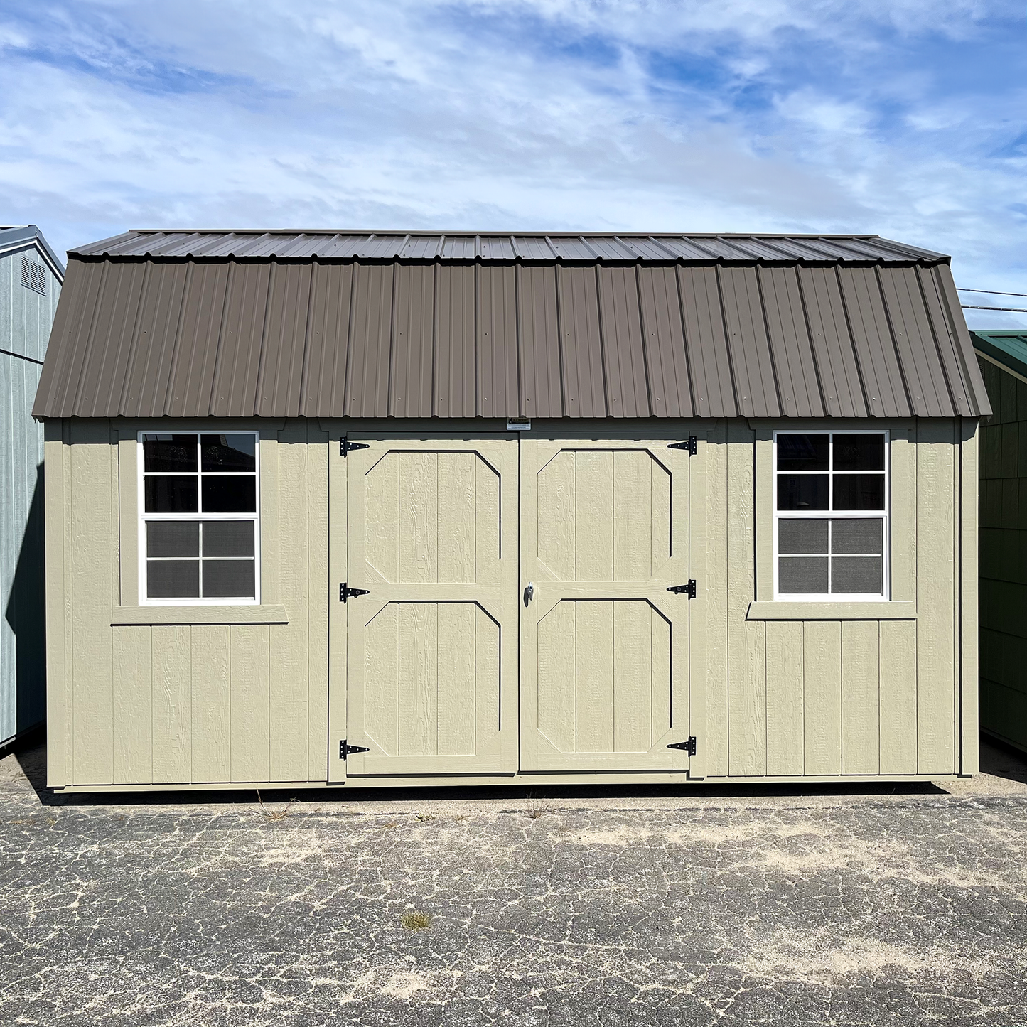 10 x 16 Lofted Barn