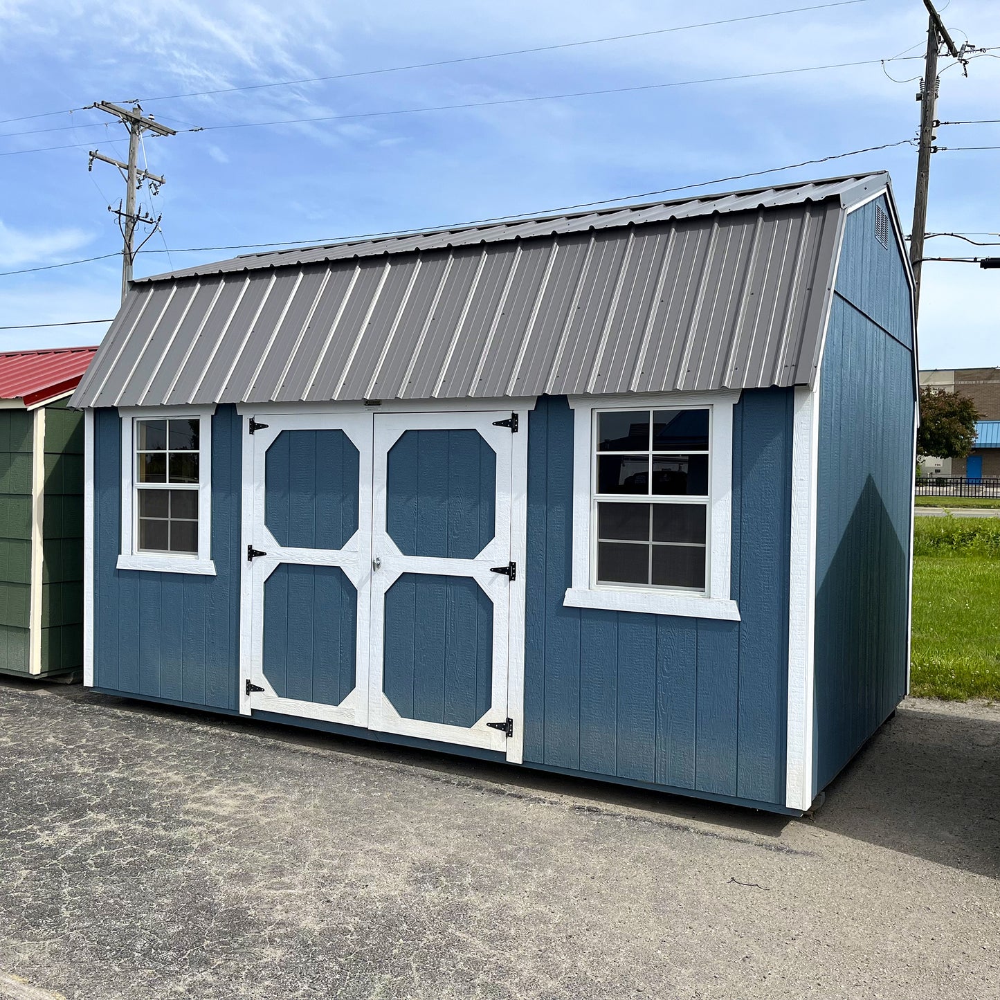 10 x 16 Lofted Barn