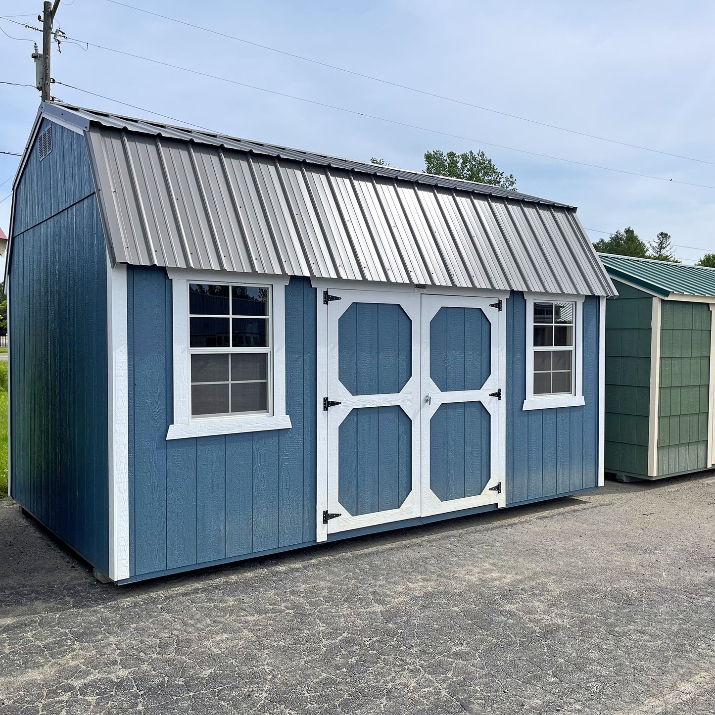 10 x 16 Lofted Barn