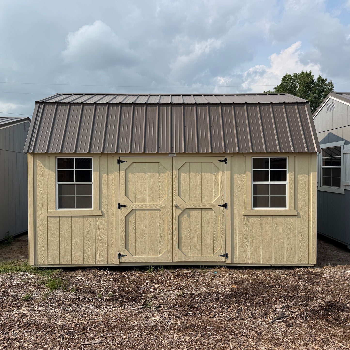 10 x 16 Lofted Barn