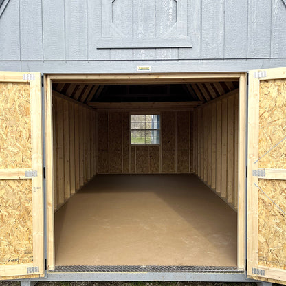 10 x 20 Lofted Barn