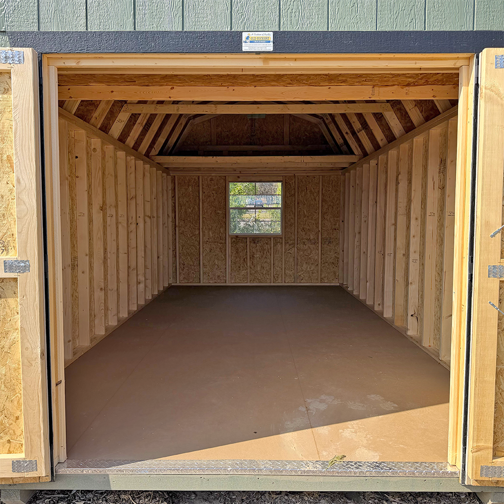 10 x 20 Lofted Barn