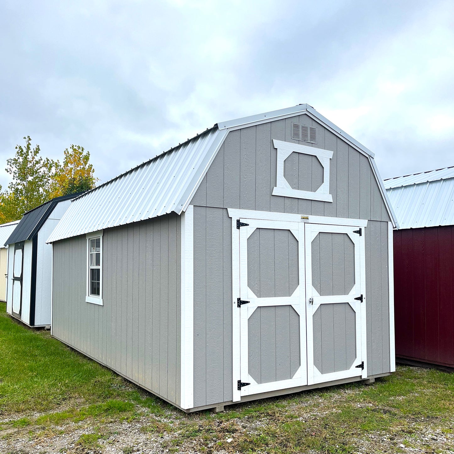 10 x 20 Lofted Barn