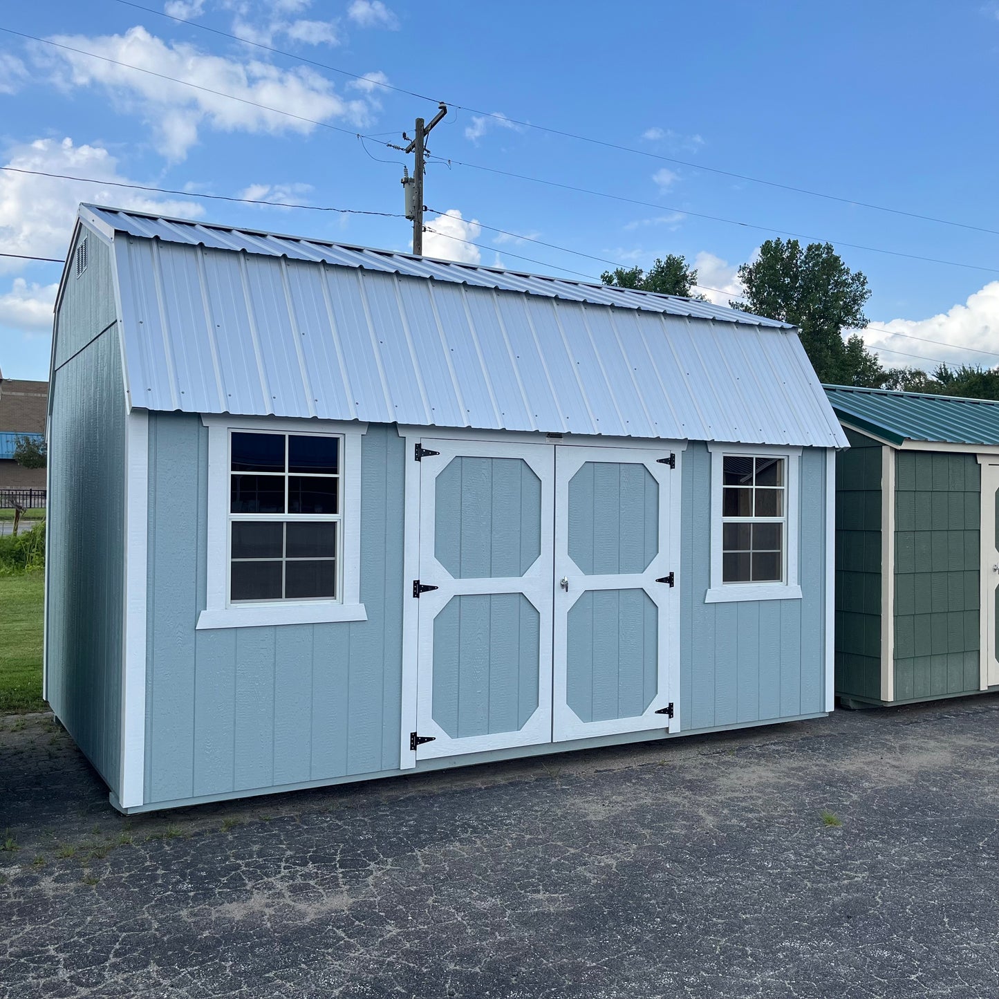 10 x 16 Lofted Barn